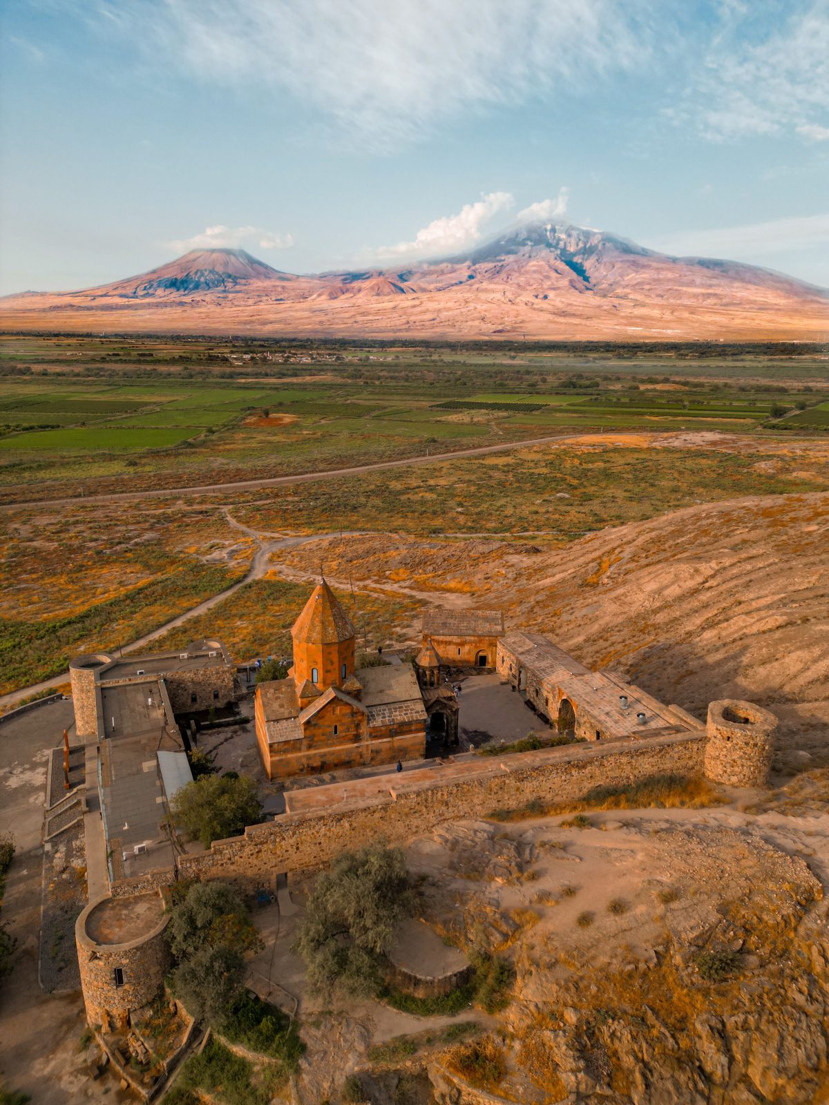 Խոր Վիրապ և Արարատ լեռը տեսարաններ